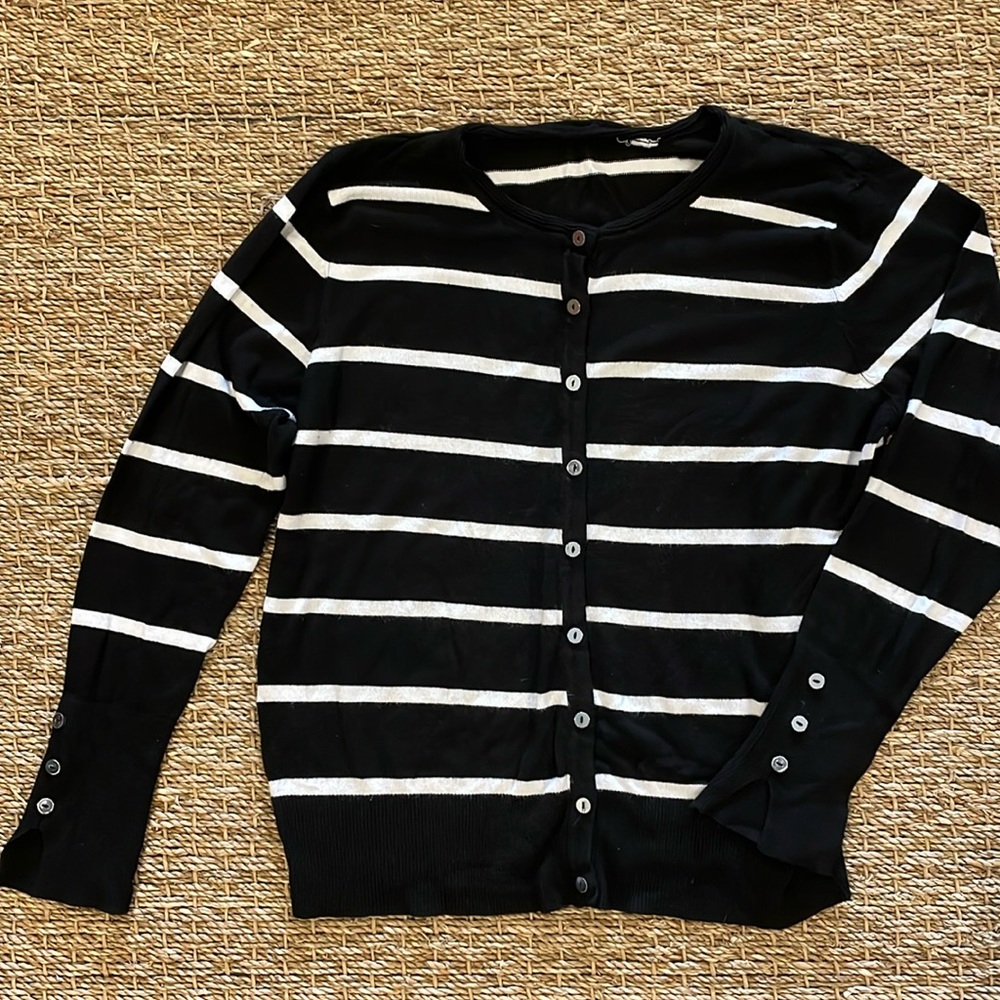Old Navy stripped cardigan (black/white)
